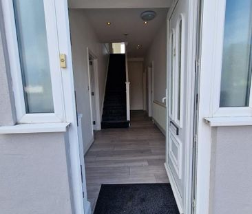1 bedroom in a house share to rent - Photo 6