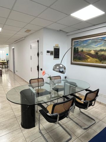 2 Bed Flat / Apartment to Rent - Photo 2