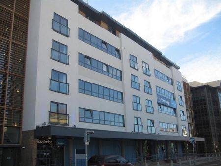 1 bedroom flat to rent - Photo 2