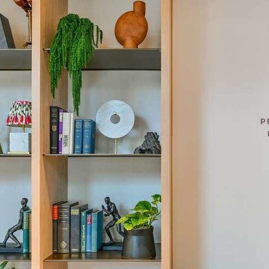 Marble House, Hayes And Harlington, UB3 - Photo 1