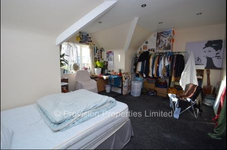 14 Bedroom Student Houses Hyde Park Leeds - Photo 2