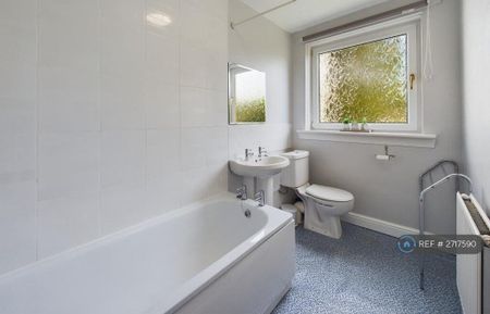 2 bedroom flat to rent - Photo 5