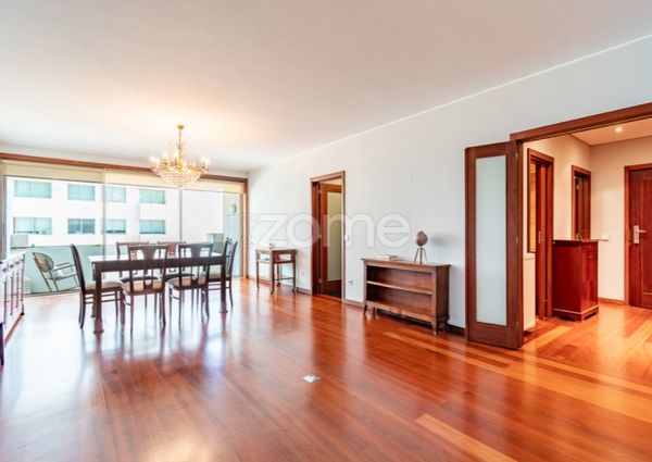 Apartamento T3 em Porto