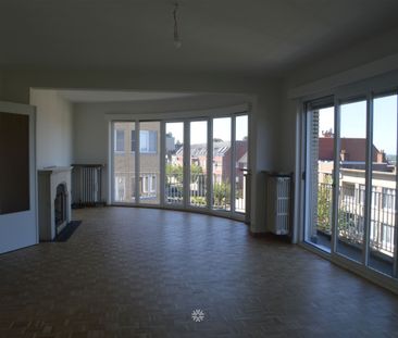 zeer ruim lichtrijk 3-kamerappartement in residentiële wijk - Foto 1