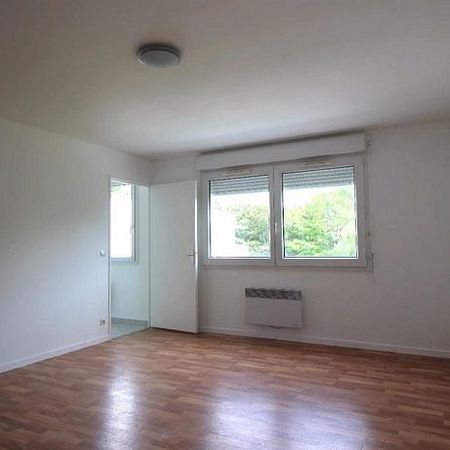 Studio MONTIGNY LE BRETONNEUX 31 m² - Photo 3