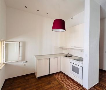 Pronájem stylového bytu v srdci Prahy 2 – Nové Město, ul. Benátská,... - Fotografie 5