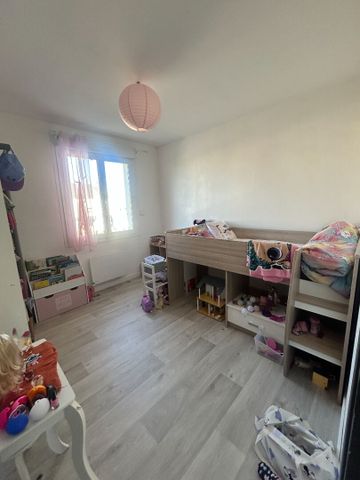 Location Maison 4 pièces 79m² - Photo 2