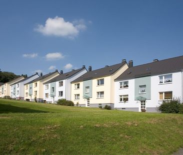 Schöne 2-Zi Wohnung mit Balkon in Ronsdorf! - Photo 1