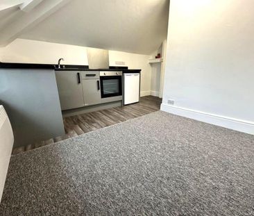 1 bedroom property to rent - Photo 2