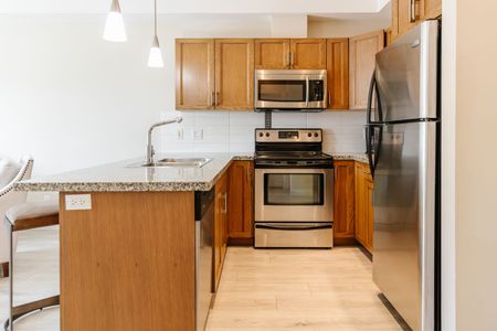 COPPER SKY – UTILITIES INCLUDED! - Photo 5