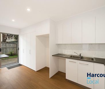 Townhouse in Quiet location - Photo 4