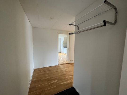 Döbelnsg. 22 – 2 rok (lgh 1302) - Foto 1