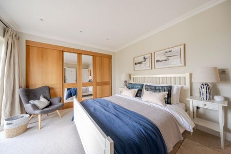 5 bedroom detached house to rent - Photo 3
