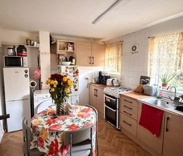 Room in a Shared House, Forest Gate, E7 - Photo 6