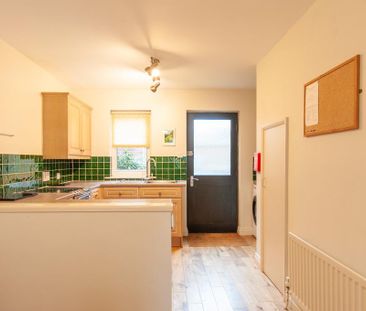 2 bedroom terraced house to rent - Photo 1