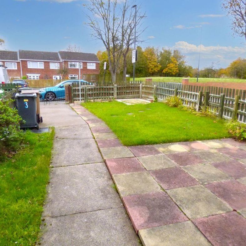 2 bed terraced house to rent in NE12 - Photo 1