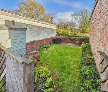 2 bedroom terraced house to rent - Photo 3