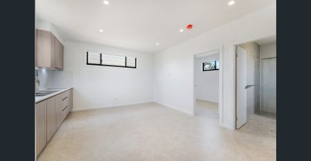 Stylish, Spacious & Super Convenient! - Photo 5