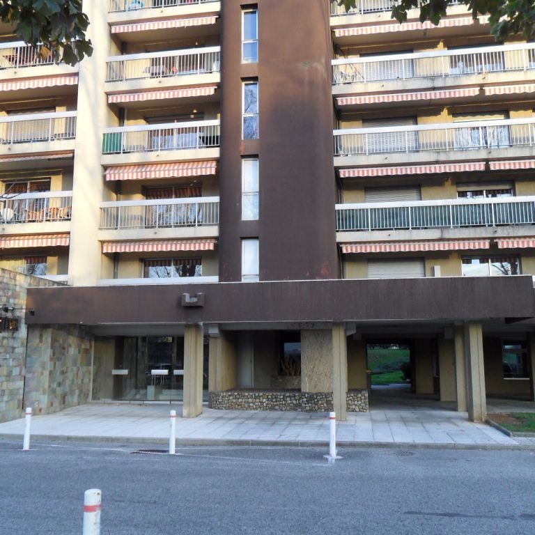 APPARTEMENT A LOUER MONTELIMAR 5 PIECES 132 M² - Photo 1