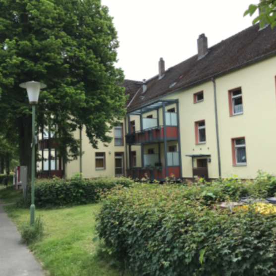 *WBS erforderlich* Balkonwohnung für zwei Personen - Photo 1