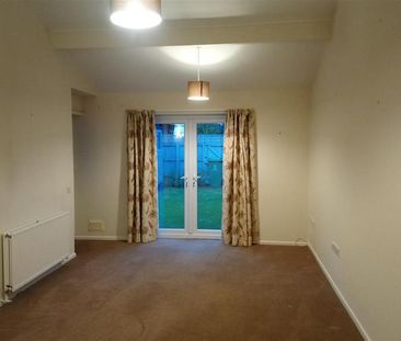 2 bedroom bungalow to rent - Photo 1