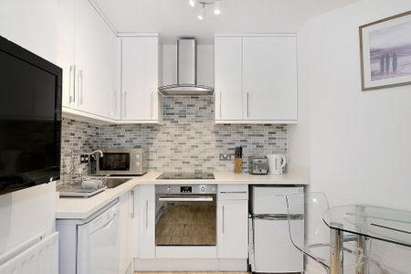 1 bedroom flat to rent - Photo 5