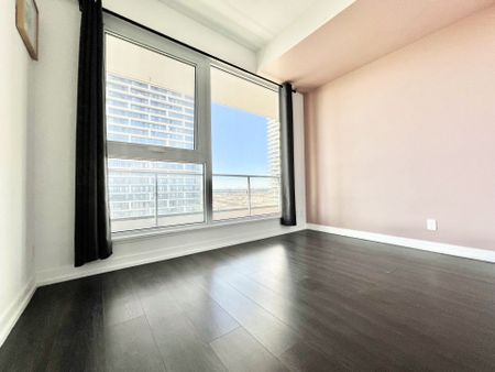 For Lease - 5 Buttermill Avenue Unit# 3702, Vaughan, Ontario - Photo 5