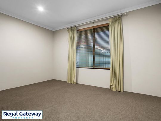 63 Freycinet Circuit, AUBIN GROVE WA 6164 - Photo 1