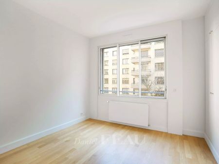 Location appartement, Paris 16ème (75016), 4 pièces, 139 m², ref 83340421 - Photo 3