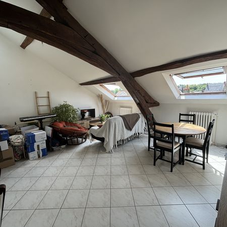 Location Appartement 2 pièces 39m² SABLE SUR SARTHE 72300 - Photo 4