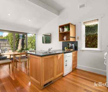 The Elwood Lifestyle, Right at Your Doorstep - Photo 6