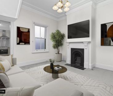 MGM MARTIN - THREE BEDROOM TOWNHOUSE - Photo 2