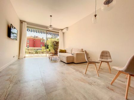 Location Appartement 3 pièces 81m² NICE 06000 - Photo 2