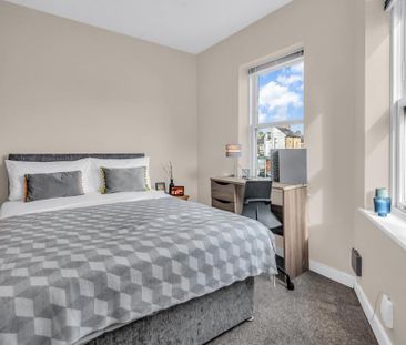 4 bedroom flat to rent - Photo 5