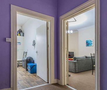 East Grove, Roath, Cardiff, CF24 - Photo 6