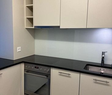 Moderne 1.5-Zimmer-Wohnung im Grünen zu vermieten - Foto 1