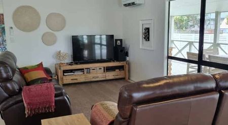 FAMILY FRIENDLY - Photo 4