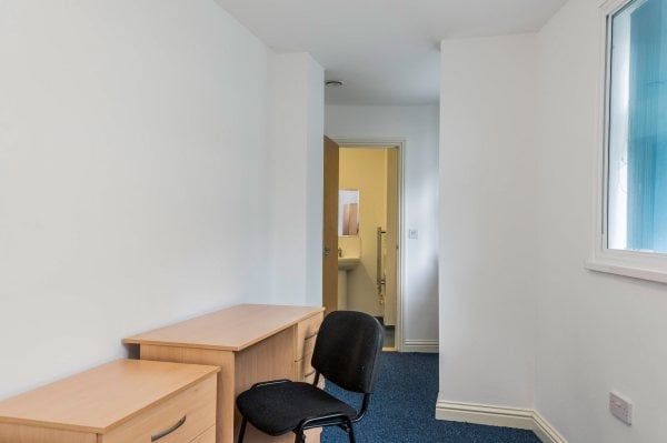 Guildhall Walk, Portsmouth - Photo 1