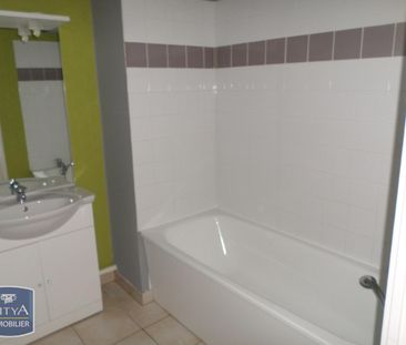 Location Appartement 2 pièces 48m² HENIN BEAUMONT 62110 - Photo 4