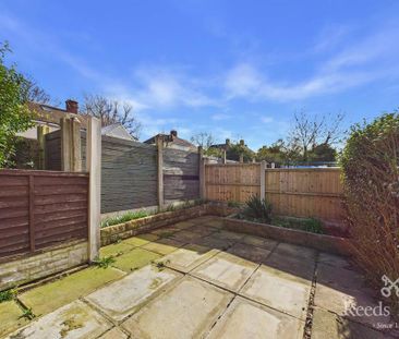 2 bedroom terraced house to rent - Photo 6