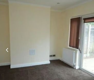 3 Bed - 390 Burley Road, Kirkstall, Leeds - LS4 2SN - Student - Photo 5