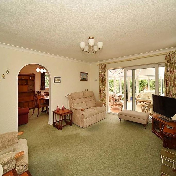 3 bedroom detached house to rent - Photo 1