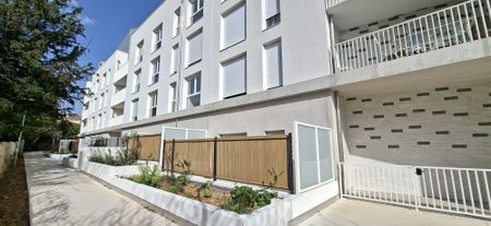 Location Appartement 3 pièces 61m² MARSEILLE 12ème - Photo 5