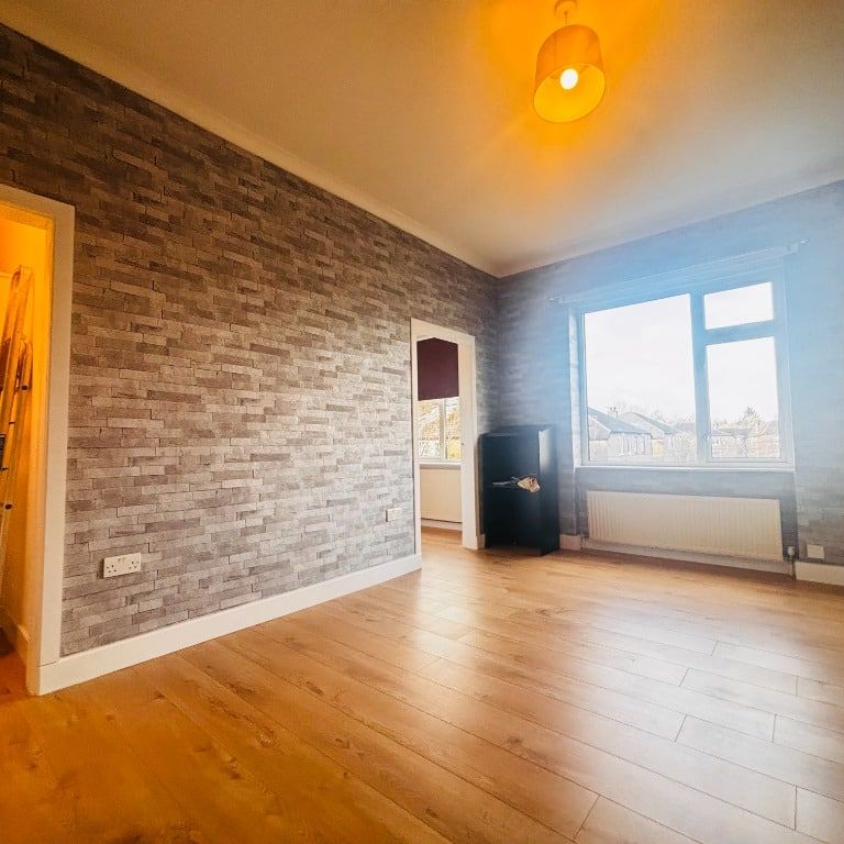 Lammermoor Avenue, Glasgow, Cardonald, G52 3BG - Photo 1