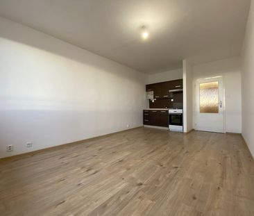 Pronájem bytu 1+kk • 28 m² bez realitkyOkružní, Orlová - Horní Luty... - Photo 4