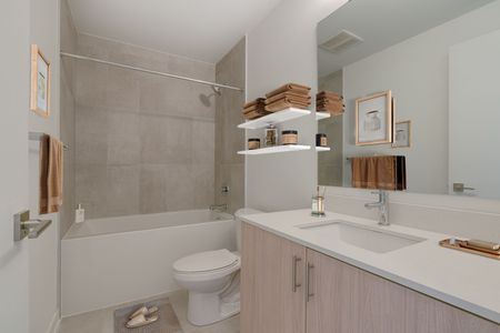 For Lease - 6 Red Squirrel Lane Unit# C-311, Richmond Hill, Ontario - Photo 5