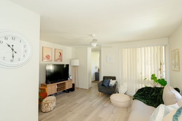 "Well-maintained Home" - Photo 1