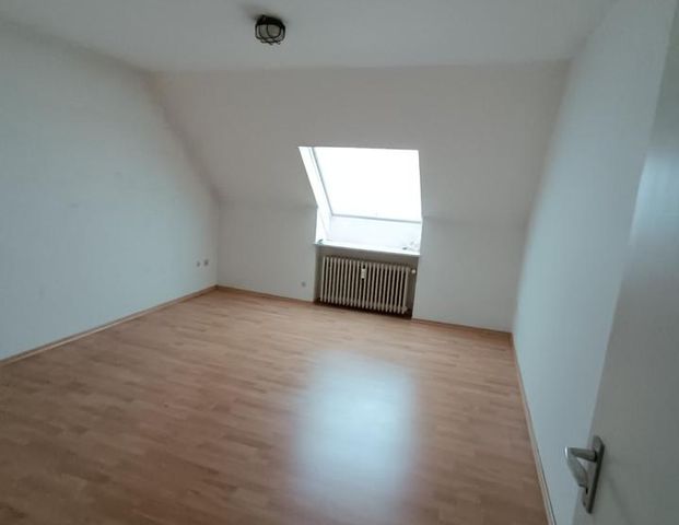 Brambauer: Familien gesucht, mind 3 Personen, ab sofort - Photo 1