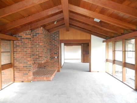 "Spacious Family Home" **Application Pending** - Photo 2