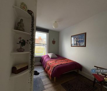 3 bedroom terraced house to rent - Photo 5